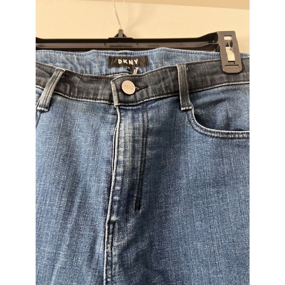 DKNY MIXED DEMIN CROP JEANS INDIGO  NWOT  SZ 30 - Picture 5 of 7